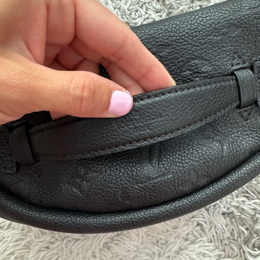 🖤SOLD🖤 Louis Vuitton empreinte black bum bag - Picture 5 of 6